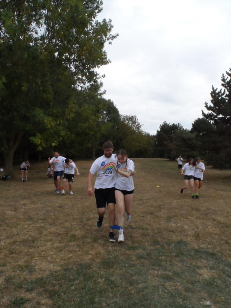 SAM_2692 three-legged race